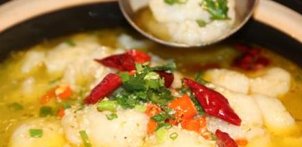 太阳成tyc7111cc-《湄公河行动》:总有人为万家灯火负重前行(图2) 太阳成tyc7111cc