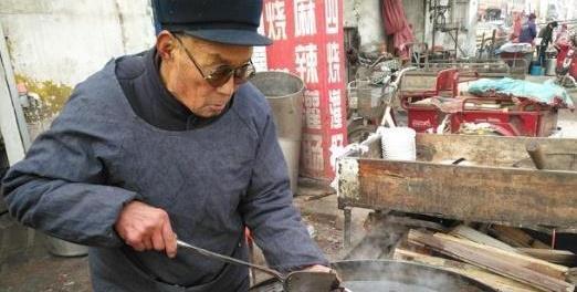 太阳成tyc7111cc官网:
【盟市动态】乌兰察布市政协主席集会成员团体视察乌兰察布市生态建设事情(图4) 太阳成tyc7111cc官网