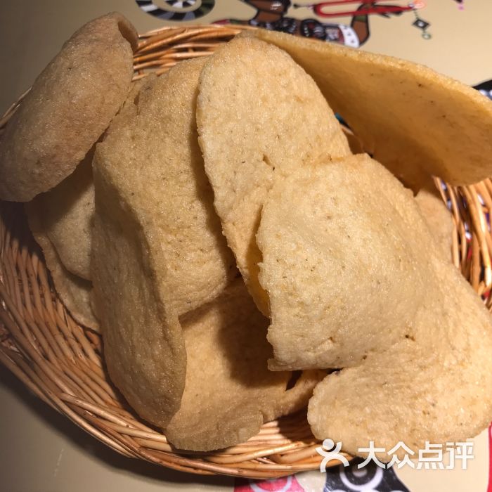 tyc7111cc太阳成集团|病毒无情人有情-----宝康药店向钟山县实验小学送温情(图2) tyc7111cc太阳成集团