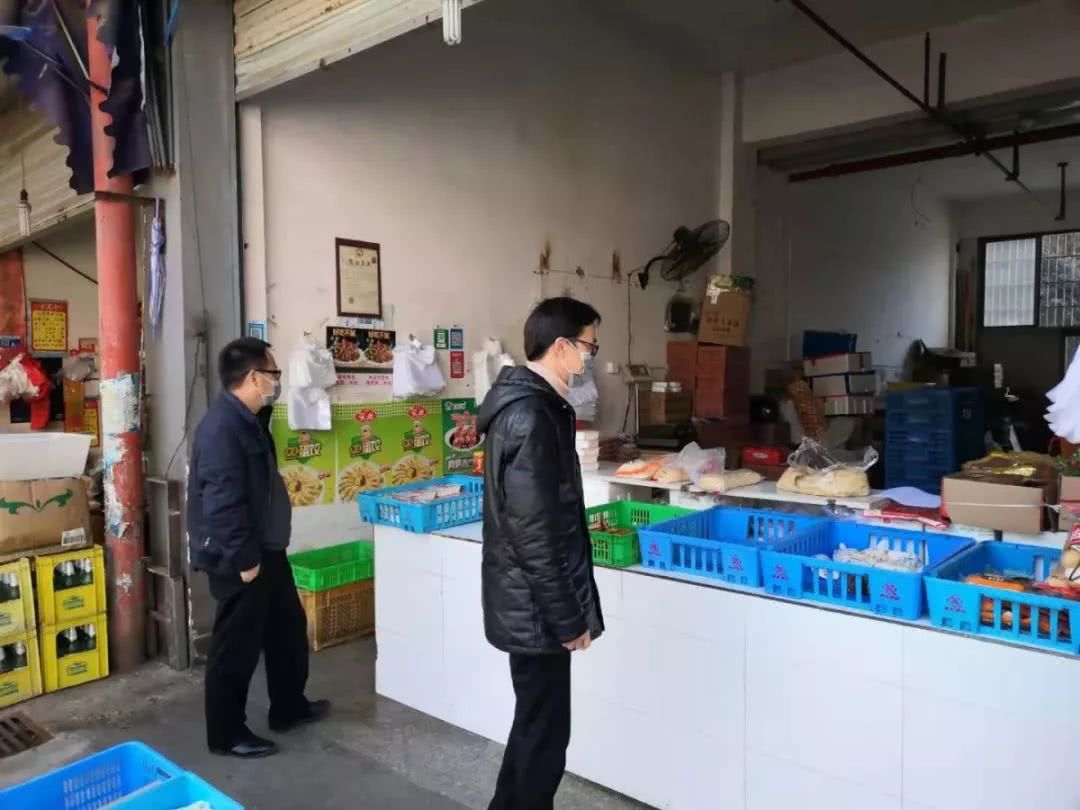 中央民族大学调研组到我县开展少数民族地区经济社会发展情况实践调研-太阳成tyc7111cc官网(图2) 太阳成tyc7111cc