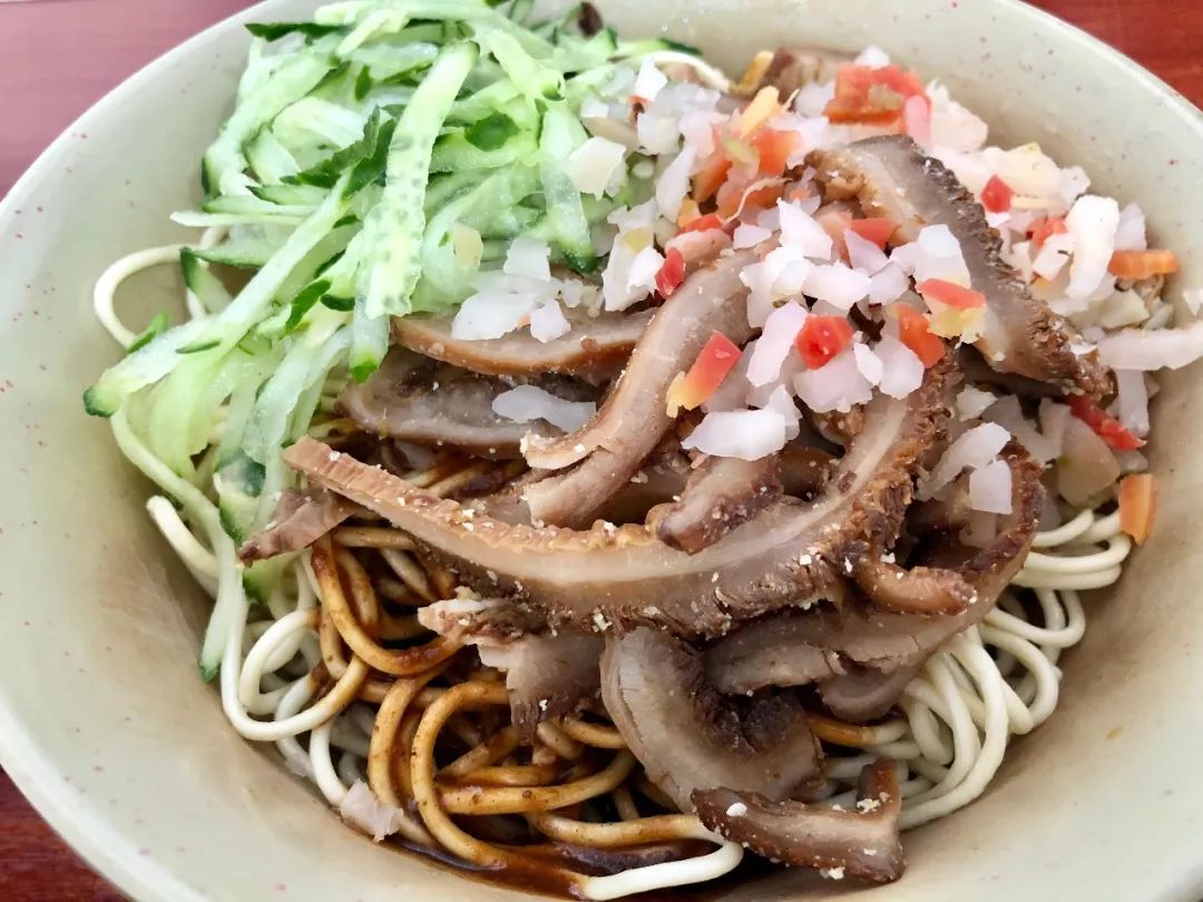 花山瑶族乡开展低保新增申请户资格核查工作:太阳成tyc7111cc官网(图2) 太阳成tyc7111cc官网