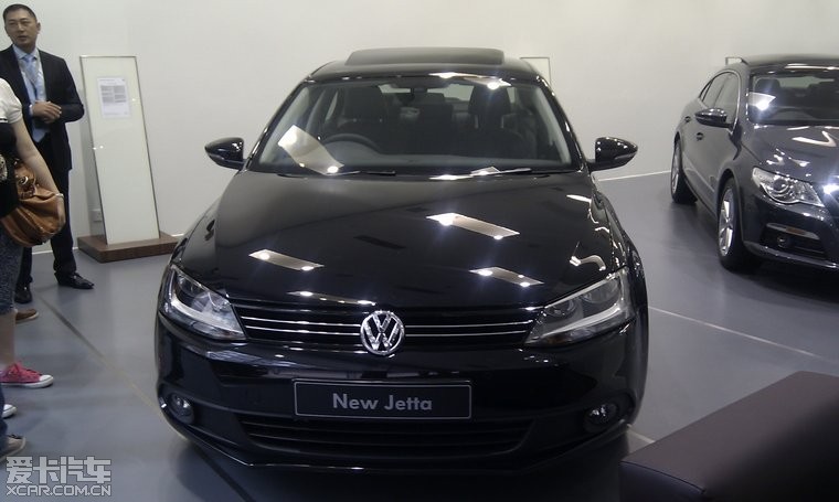 明道李小冉探寻巴黎街巷 共享浪漫午后时光|tyc7111cc太阳成集团(图2) 太阳成tyc7111cc官网